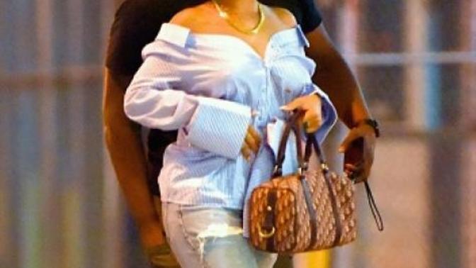 How much do you think Rihanna weighs now that she has gained weight?