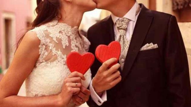 How do marriages work in different countries, who pays the bill? Bride and groom or their parents?