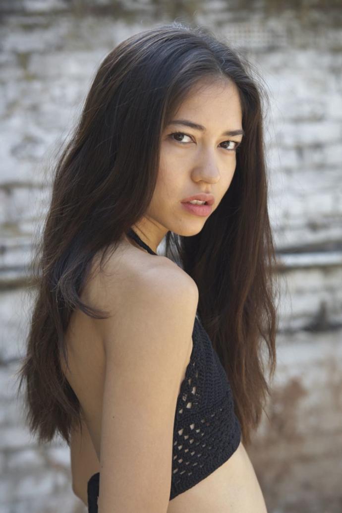 Guys, Who is the hottest girl on Crazy Rich Asians?