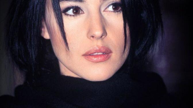 What is your favorite Lip size on a girl and on a guy (share a photo)?