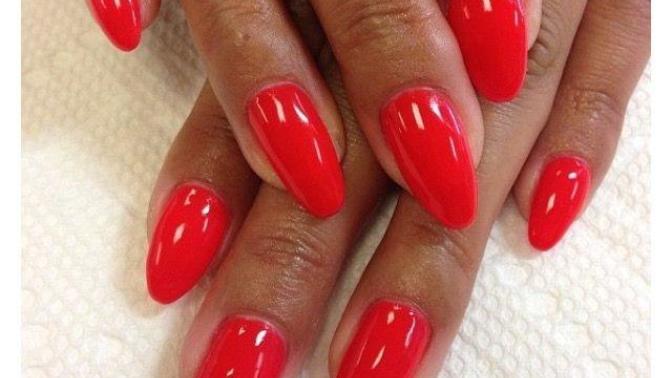 Which nail polish color looks best on girls?