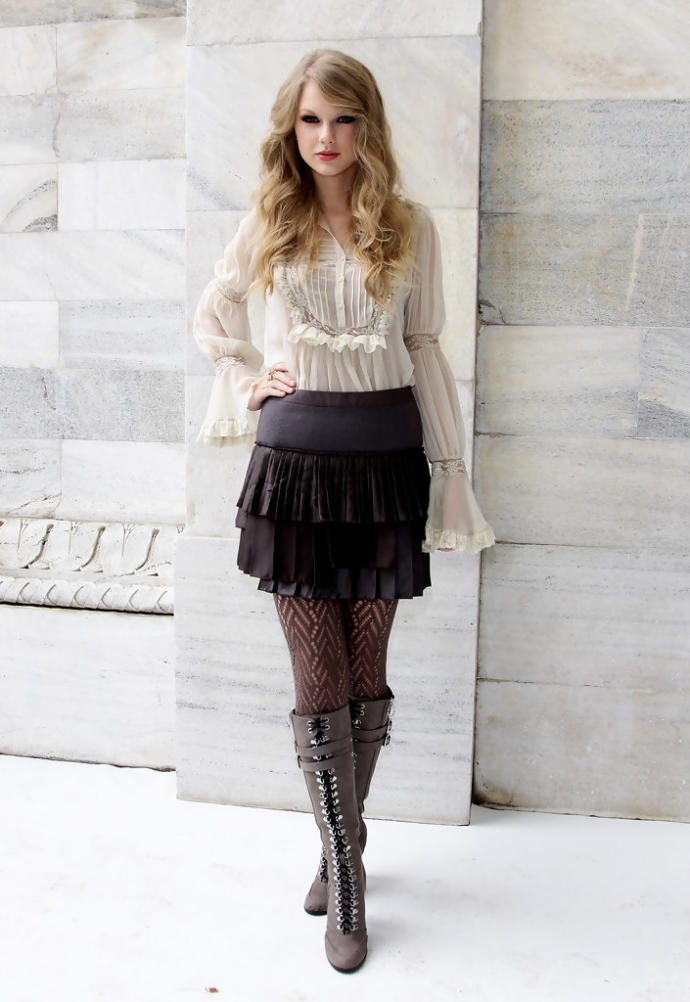 Is it hot when girls wear short skirts with long boots?