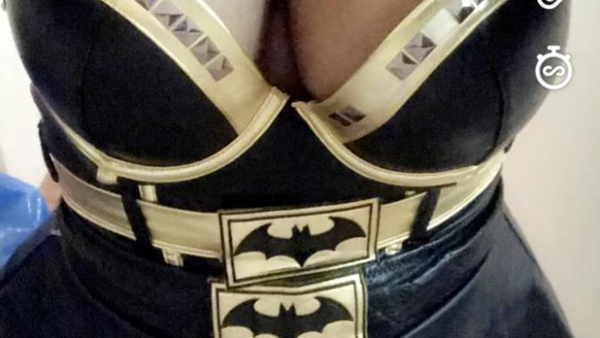 How does my Halloween costume look?