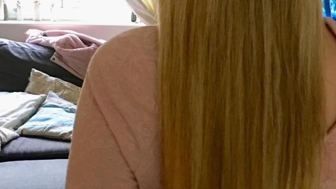 Can you tell my hair is extentions?