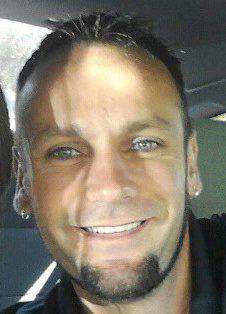 Girls, rate this guy ? 