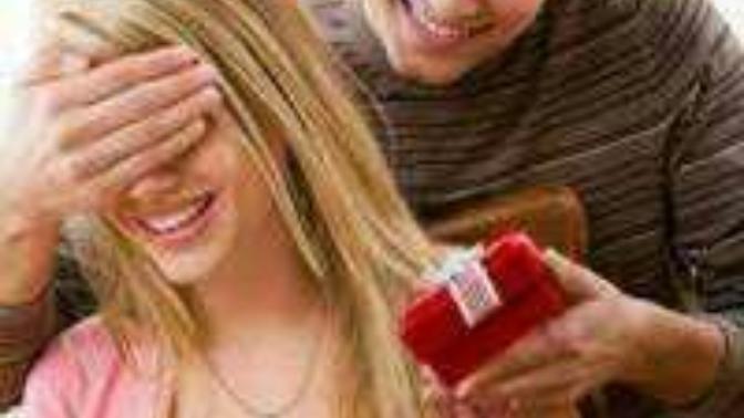 Are girls into romantic guys?