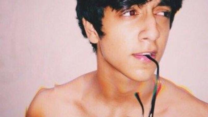 Girls, Rate this guy on a scale of 1-10?