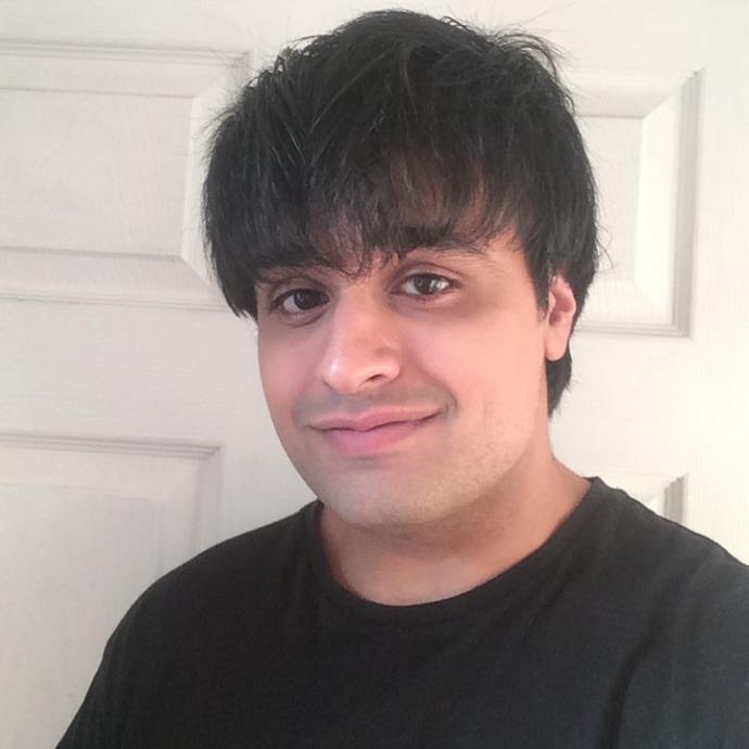 Girls, what hairstyle looks better?