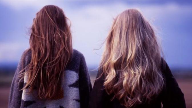 Guys, do you prefer a girl with brown eyes and blonde or brown hair?
