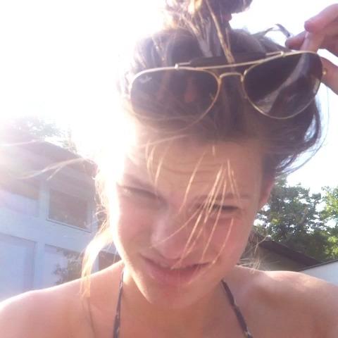 How many of you had your sunglasses stuck in your hair? Do you hate it when that happens?