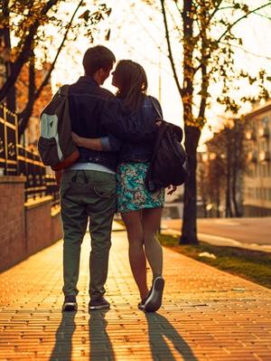 Guys...what height do you prefer your girlfriend to be?
