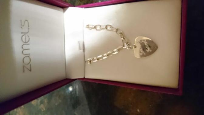 I bought this for my stepdaughter's birthday. She is turning 14. Will she like it?