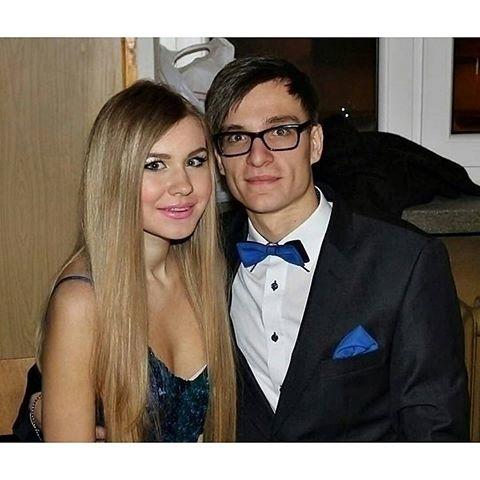 Which couple looks better together?