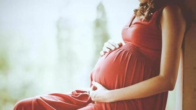 "Women had abortions when abortion was illegal throughout the US. That's why abortions should remain legal." Agree or disagree?