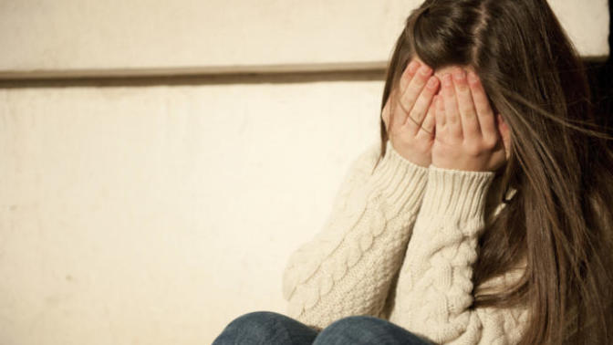 My little sister is bullied at school, how can I help her?