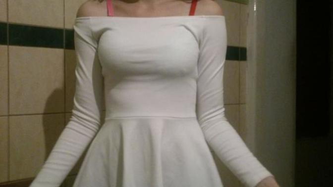Is this dress pretty?