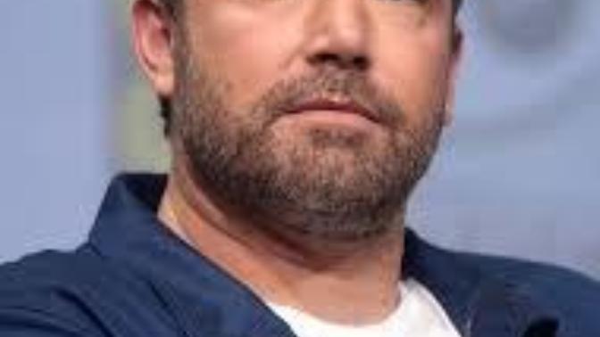 Do you think Ben Affleck should be getting flack for groping a woman back in 2003 even if he apologized for his action? Explain your reason?
