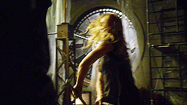 What kind of fighting styles do Black Canary/Dinah Drake, White Canary/Sara Lance, Vixen/Amaya Jiwe/Mari McCabe, Black Siren, & Alex Danvers have?