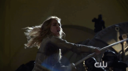What kind of fighting styles do Black Canary/Dinah Drake, White Canary/Sara Lance, Vixen/Amaya Jiwe/Mari McCabe, Black Siren, & Alex Danvers have?