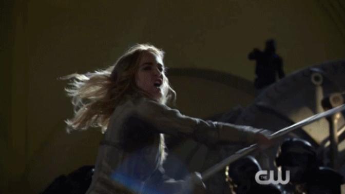 What kind of fighting styles do Black Canary/Dinah Drake, White Canary/Sara Lance, Vixen/Amaya Jiwe/Mari McCabe, Black Siren, & Alex Danvers have?
