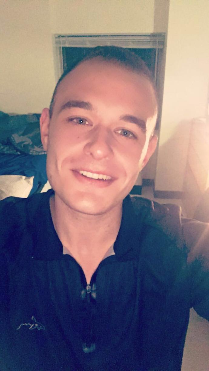 Girls, Rate this guy? 1-10?