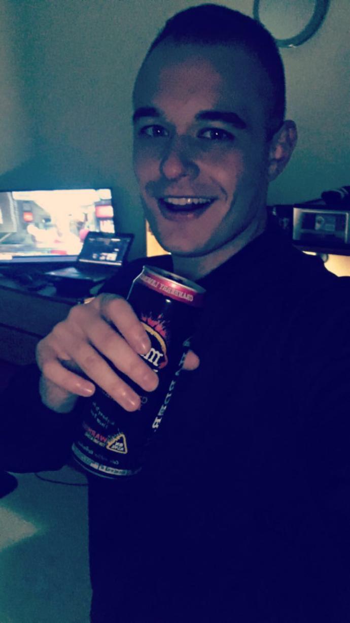 Girls, rate this guy please? 1-10? 