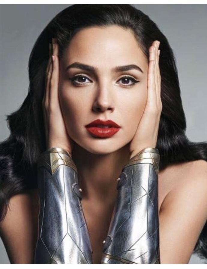 Gal-Gadot vs Megan Fox?