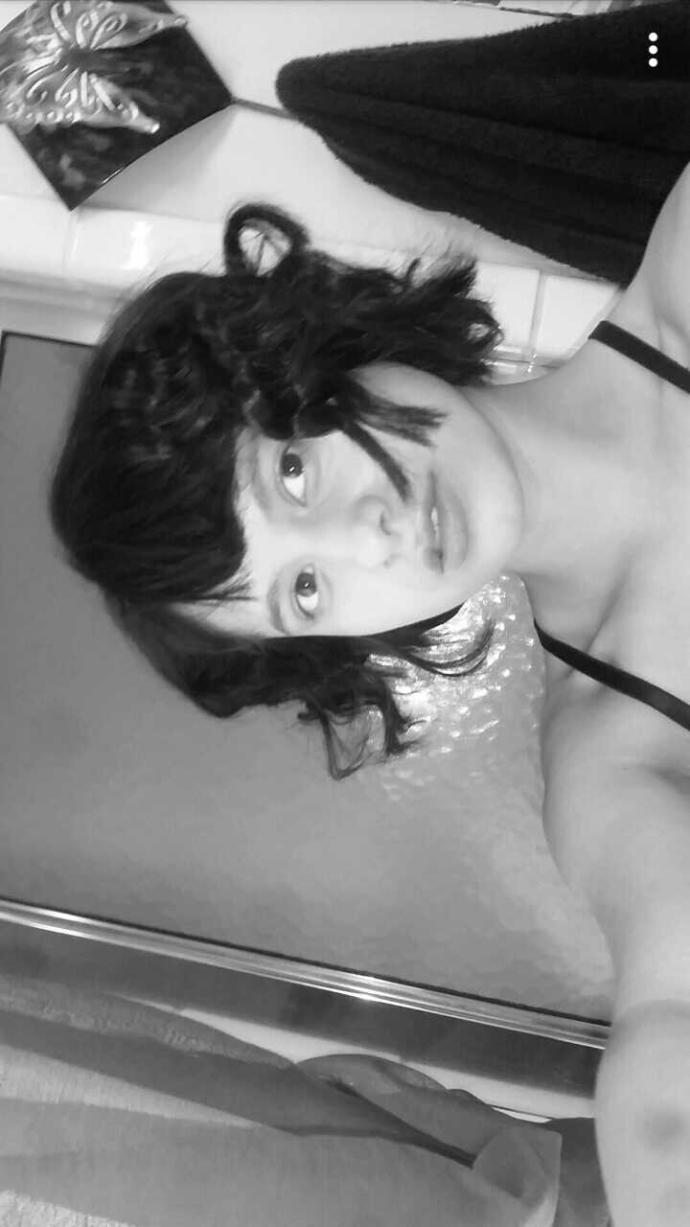 What's better long or short hair? Also, Blonde or brunette??