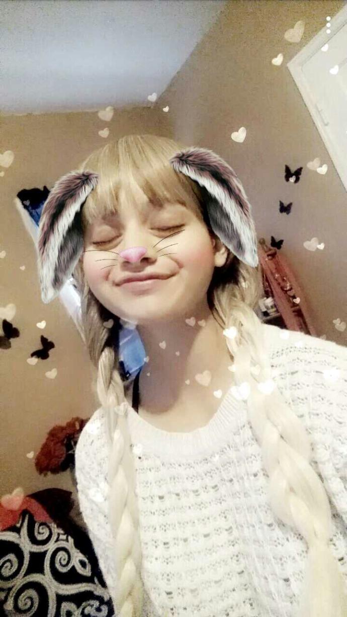 What's better long or short hair? Also, Blonde or brunette??