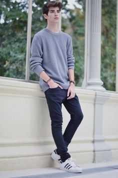 Which outfit do you think looks best??