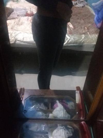 Does it look like a guy's butt or a girl's butt?