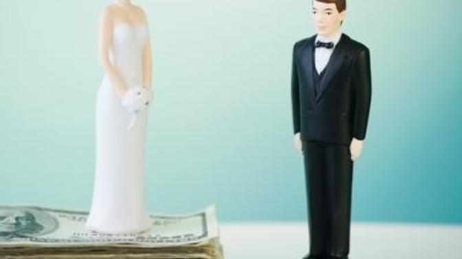 Would you date a guy who earns less than you?
