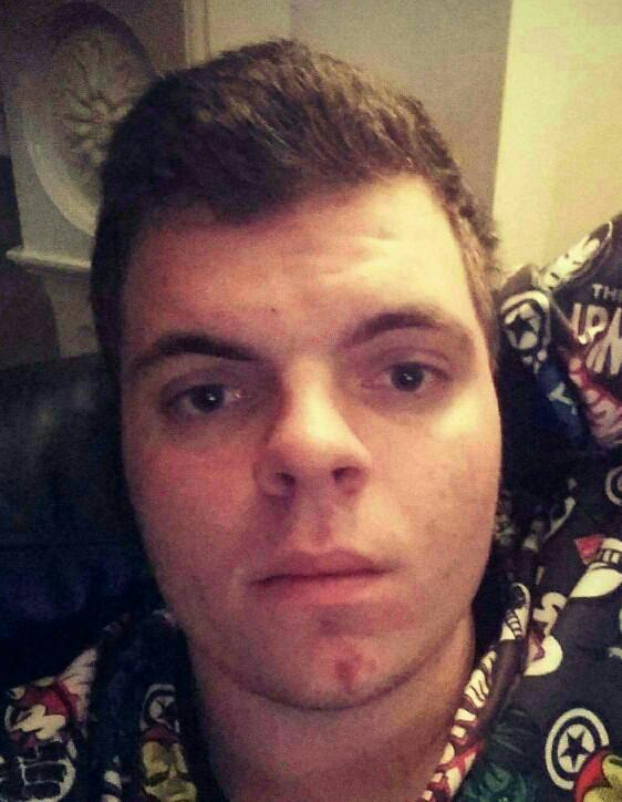 Girls, rate me out of 10, and does 'long hair' or 'short hair' suit me??