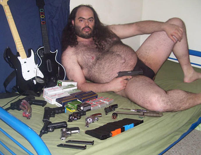 Girls, post the ideal male body?