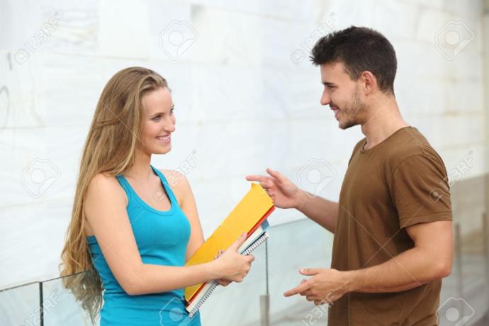 How can I tell a girl that I like her using body language?