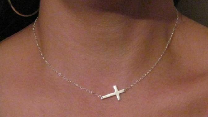 Is wearing crosses as non religious jewelry offensive to Christians?