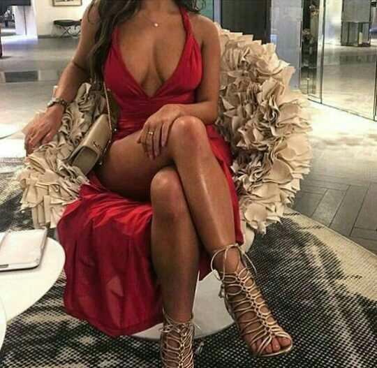 Will you marry a rich,millionaire man and live a lavish lifestyle??