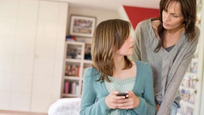 Are parents allowed to look through their kids stuff without permission?