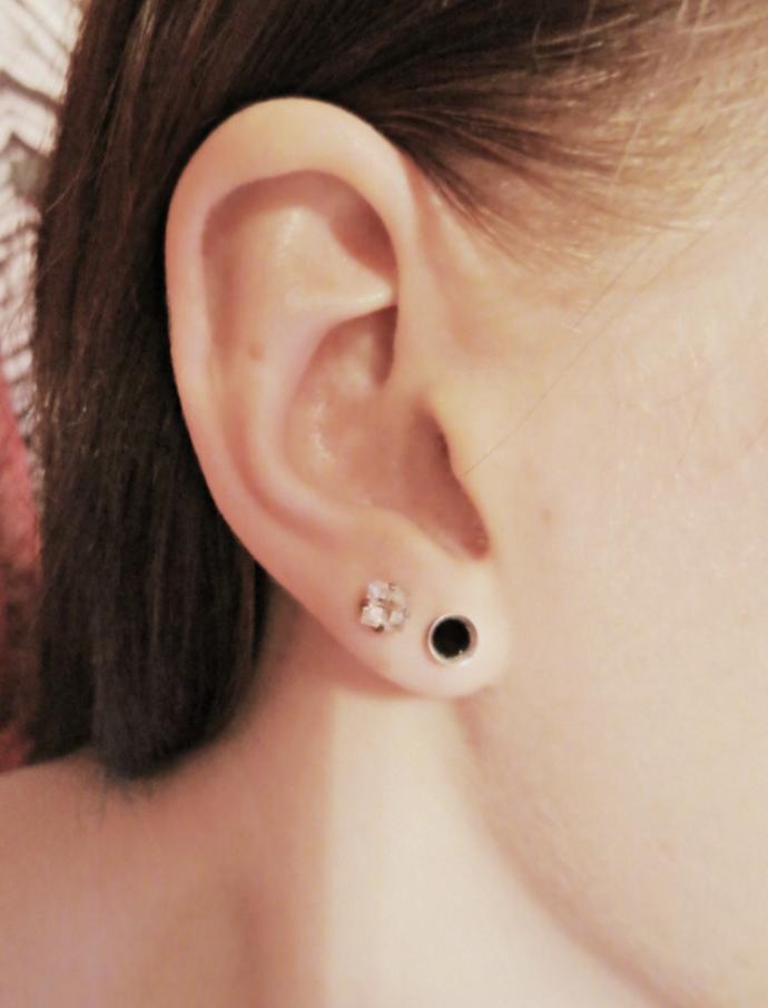 Stretched ears on girls?