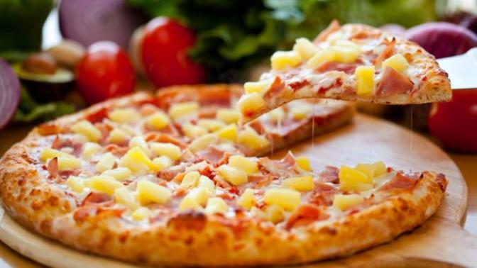 Pineapple on Pizza or Nah?