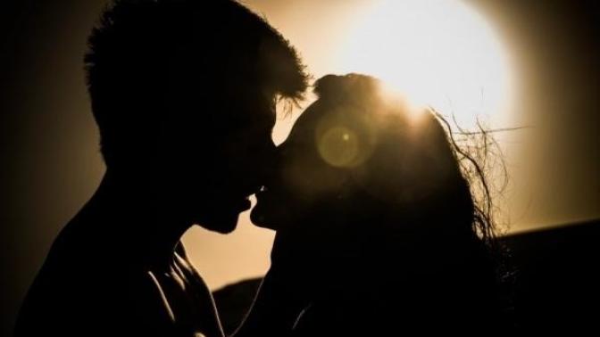 How does it feel when you kiss?