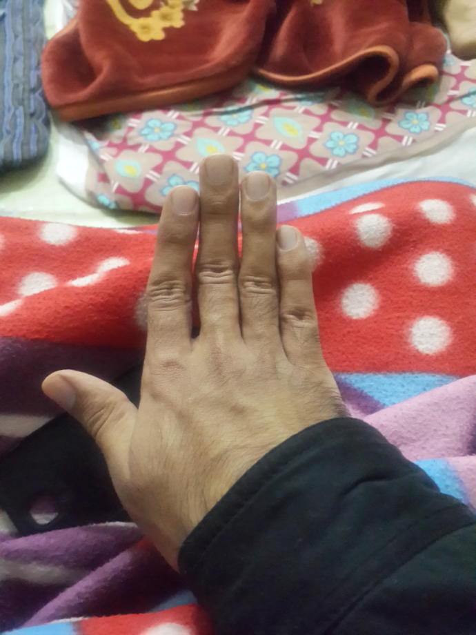 Guys, do you have a longer ring finger or a loner index finger?