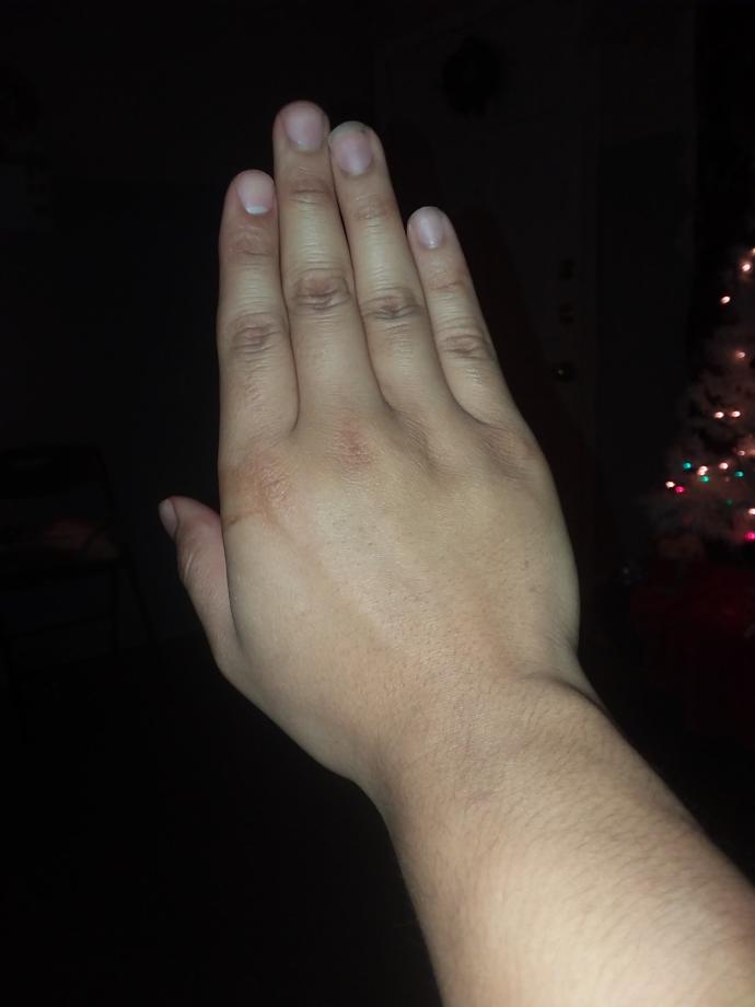 Guys, do you have a longer ring finger or a loner index finger?