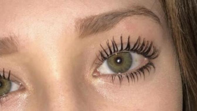 Would you say my eyes are green or hazel?