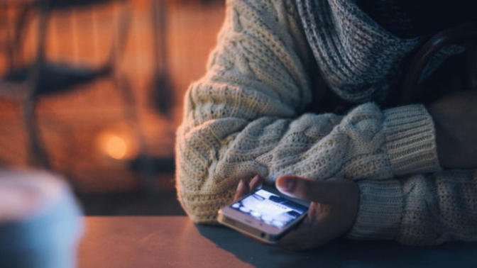 Can girls show interest, but then ignore your texts?