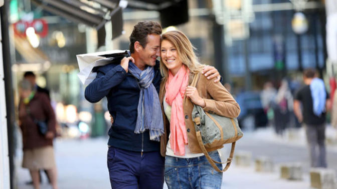 Guys, Do you spoil your girlfriend?