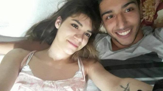 Am I blind like is he ugly for you, am I pretty? rate us?