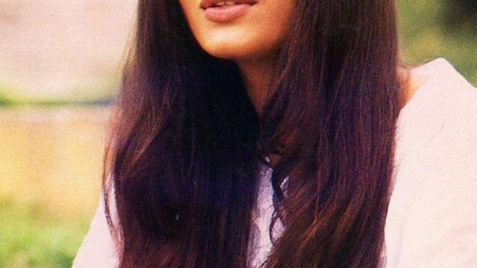Do guys like girl with olive skin and dark hair?