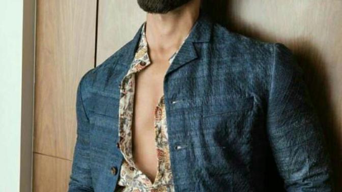 Shahid Kapoor from India becomes the Sexiest Asian after beating Zayn Malik. What are your thoughts?