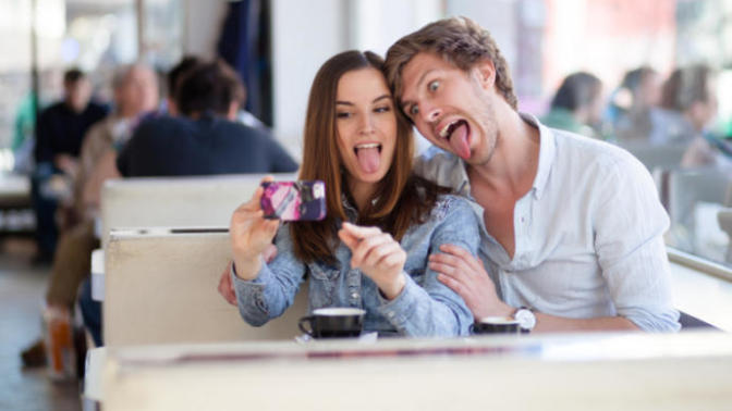 What are some annoying habits of other couples that irritate you the most?